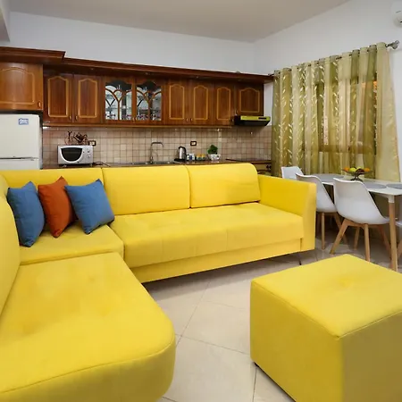 Berat Central Apartment Lägenhet