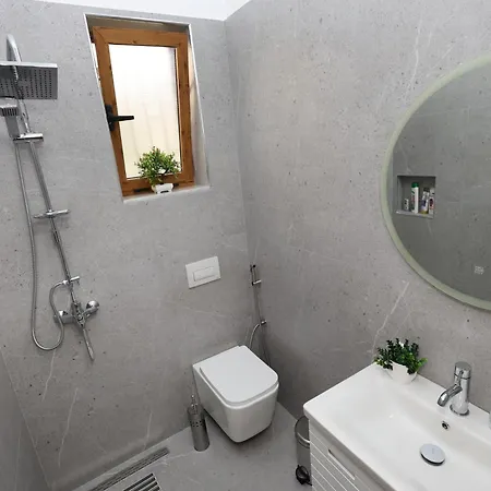 Berat Central Apartment Lägenhet *